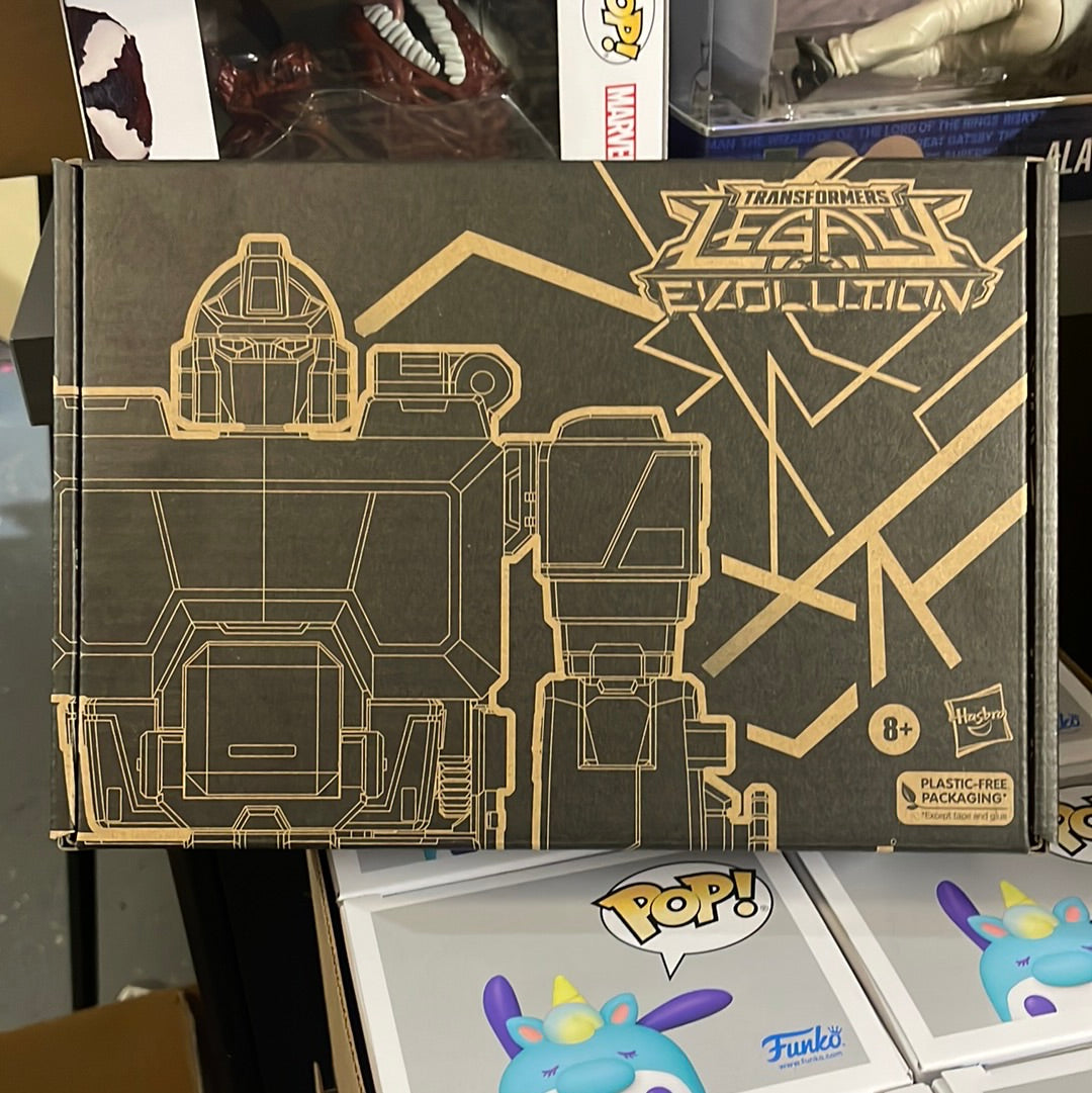 Hasbro Collectibles - Transformers Generations Selects Deluxe Magnificus Hasbro Figure