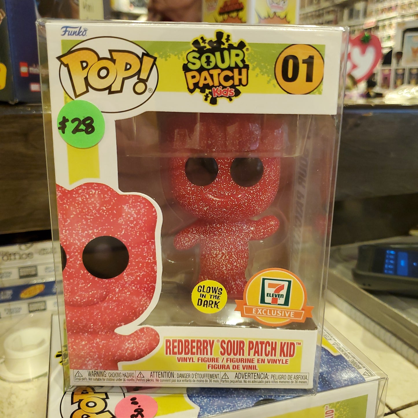 Sour Patch Kids - Red Berry #01 (GITD) - Funko Pop! Vinyl figure (ad icons)