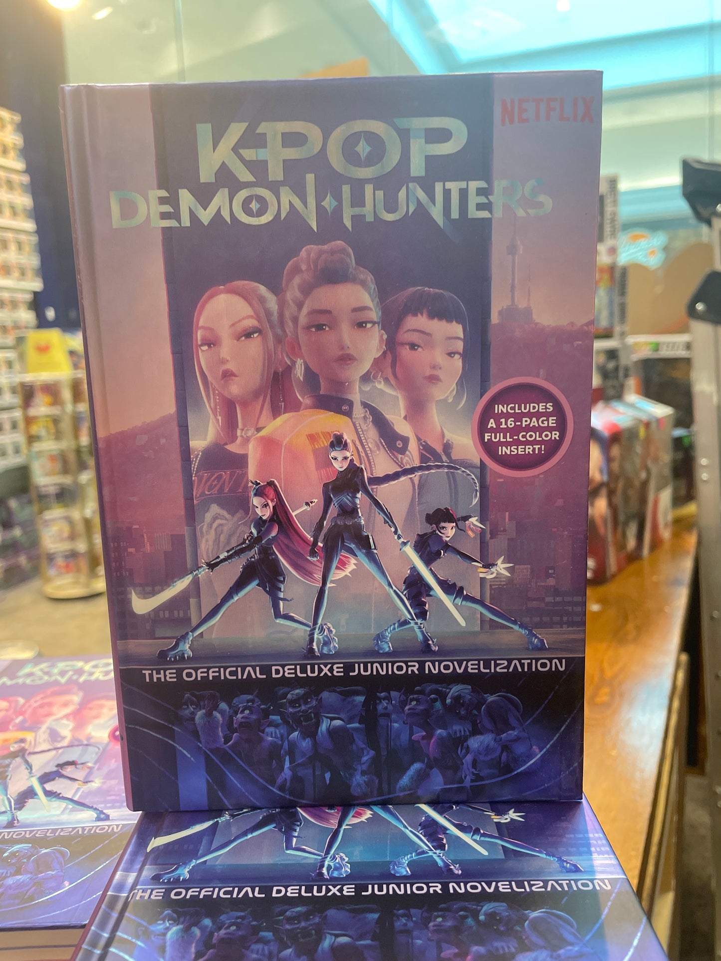 K-Pop Demon Hunters-The Official Deluxe Junior Novelization