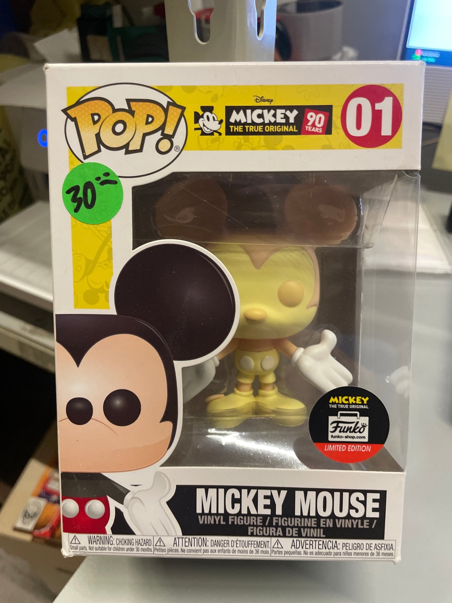 Mickey Yellow 01 exclusive Funko Pop! Vinyl figure