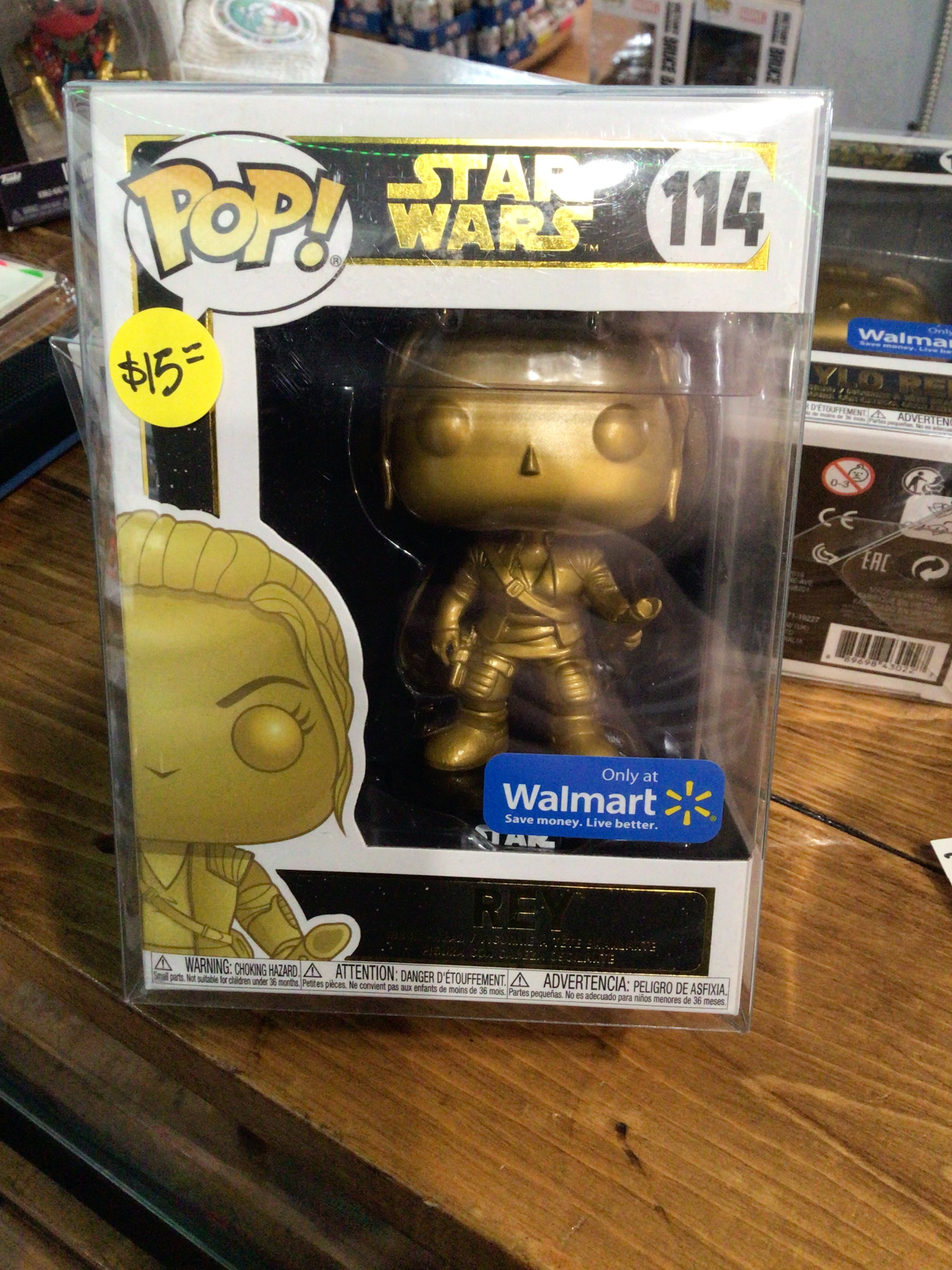 FunkoPop！114 REY レイ　限定版 Amazon.com: Star Wars 114 Bobble-Head Rey Pop! Figure : Toys