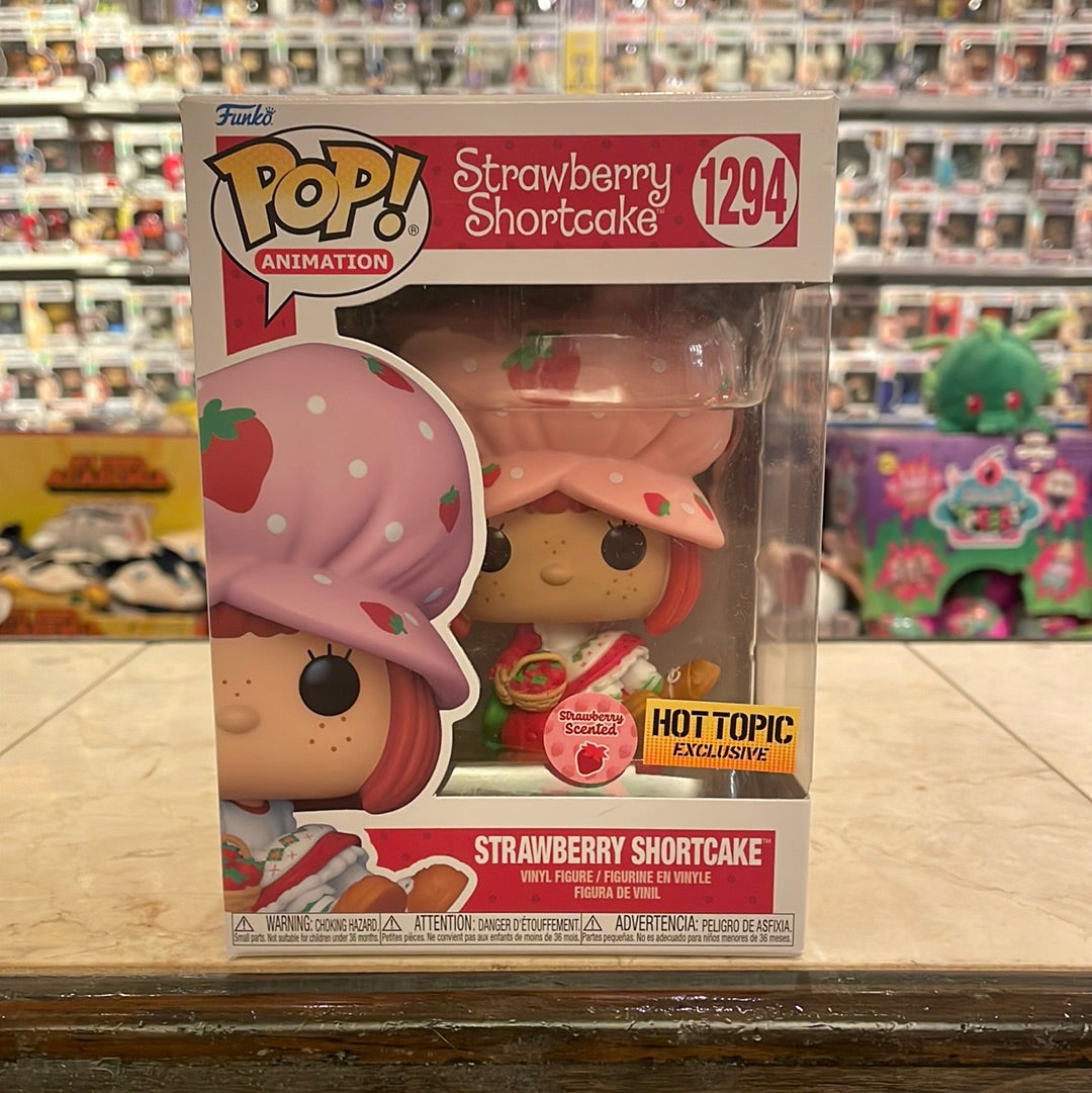 Strawberry Shortcake #1294 Hot Topic Strawberry Scented Funko pop! Vinyl figure