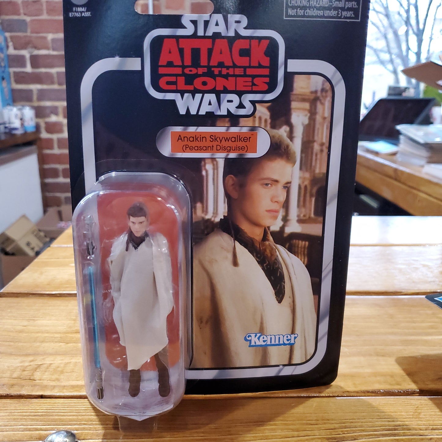 Star Wars Attack of the Clones Anakin Skywalker (Peasant Disguise) Action Figure