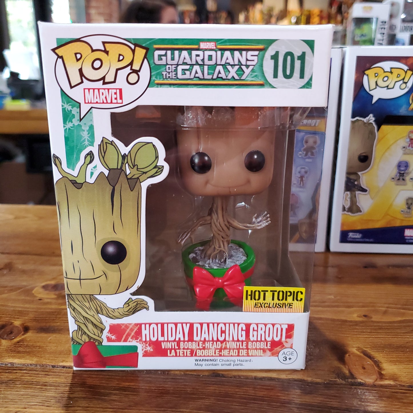 Marvel GOG - Holiday Dancing Groot #101 - Funko Pop! Vinyl Figure