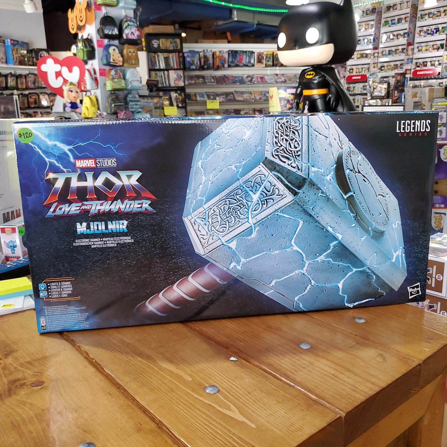 Thor: Love and Thunder Mjolnir - Legends Series Hammer