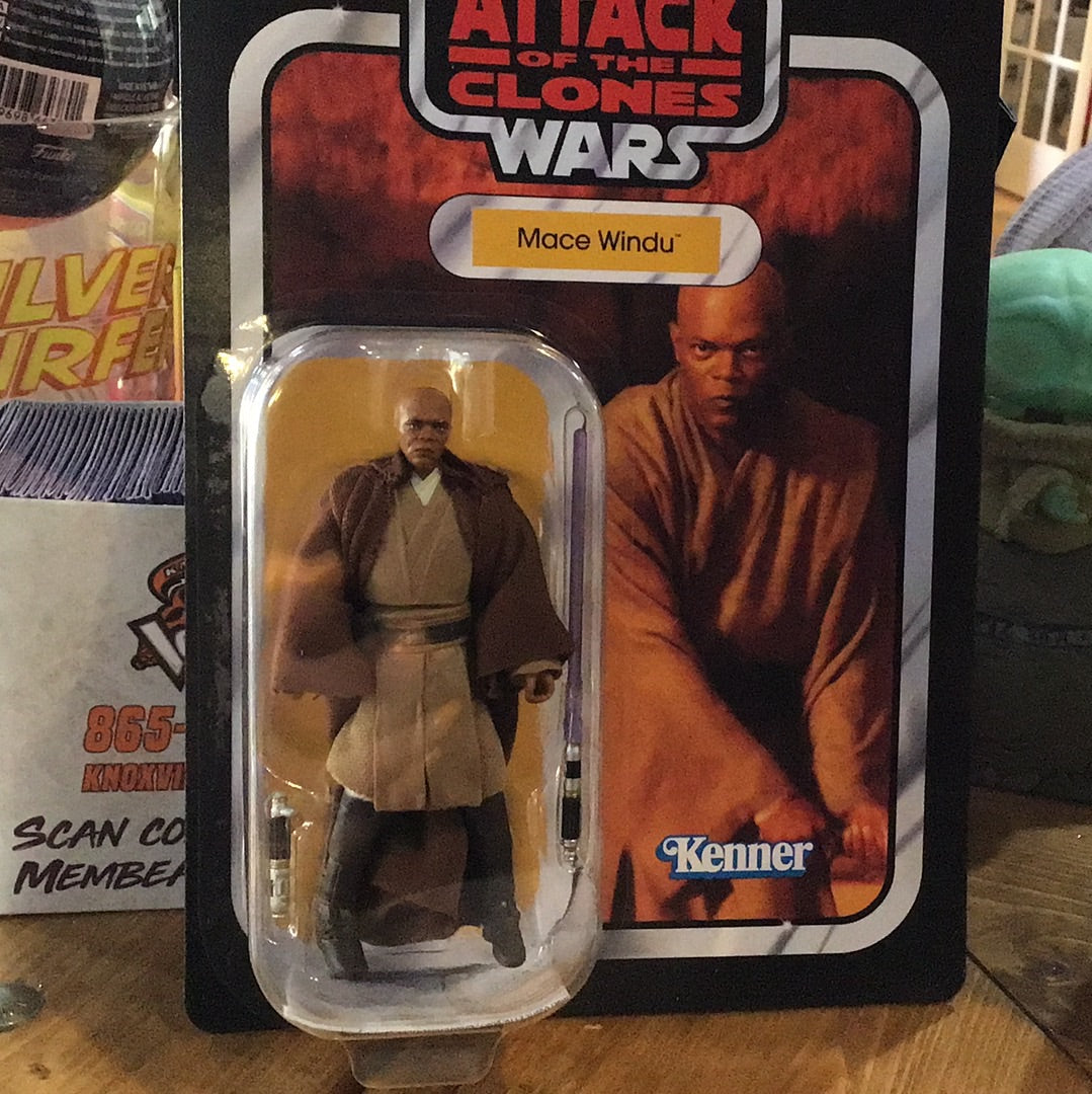 Star Wars Vintage Collection - Mace Windu- Attack of The Clones Hasbro Action Figure