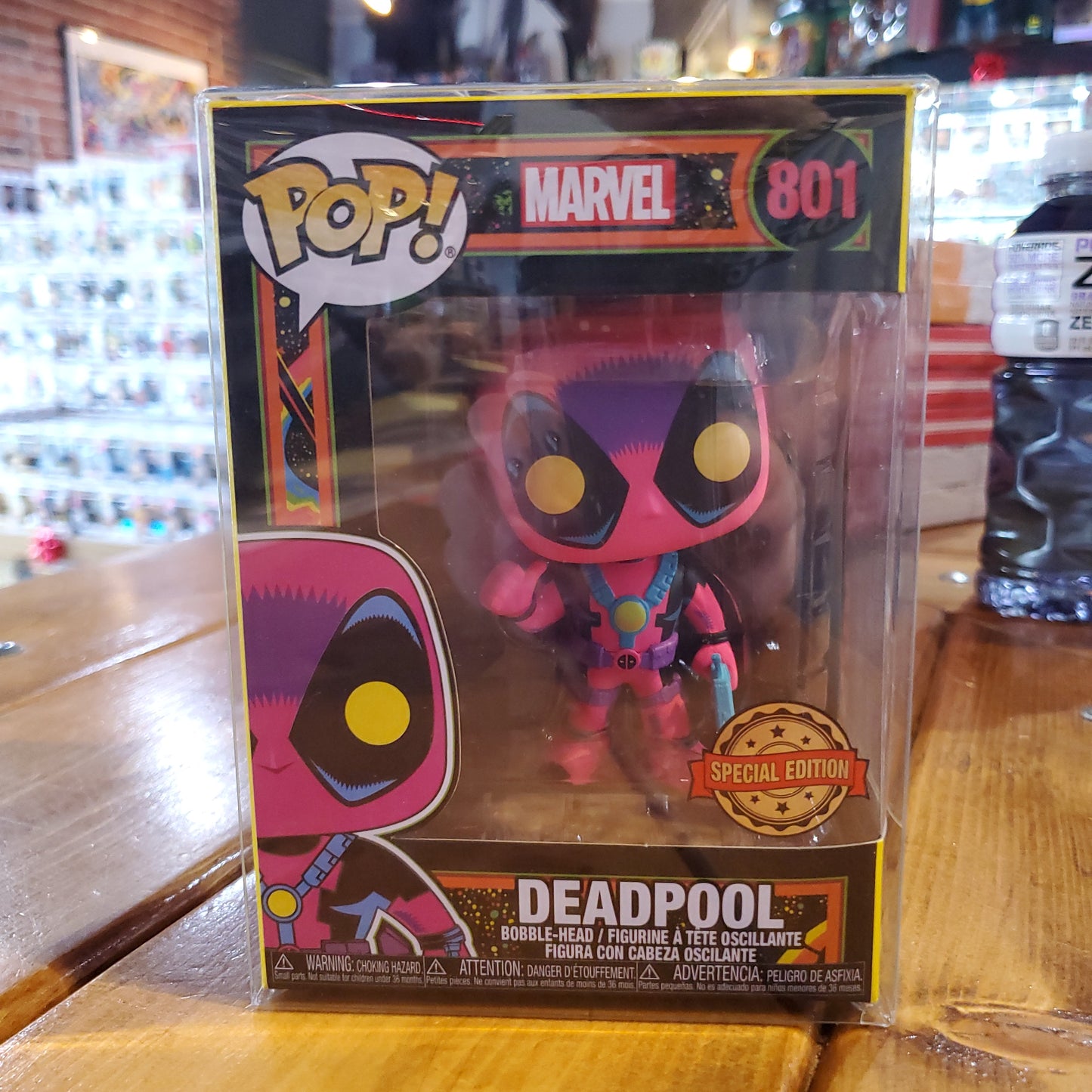 Marvel - Deadpool #801 (Blacklight) - Funko Pop Vinyl Figure
