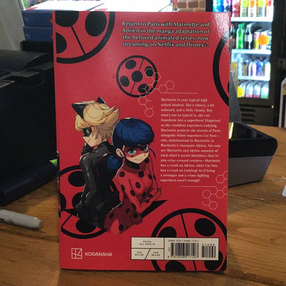 Miraculous: Tales of Ladybug & Cat Noir (Manga Book 1)