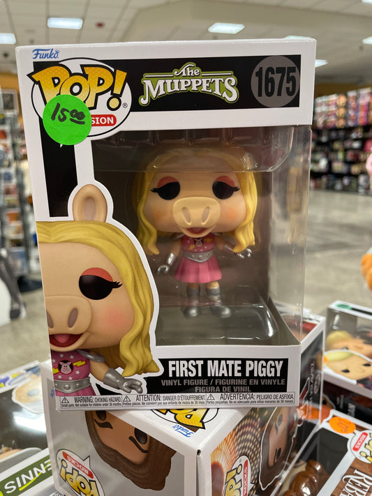 The Muppets: First Mate Piggy #1675 - Funko Pop! Vinyl Figure