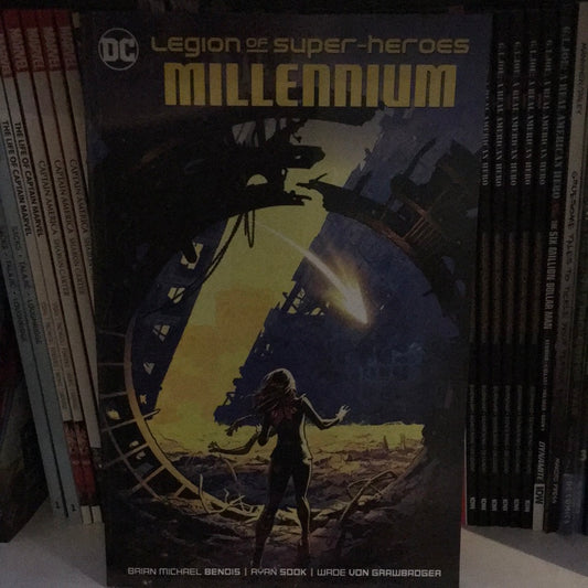 DC - Legion of Super-heroes Millennium - Graphic Novel
