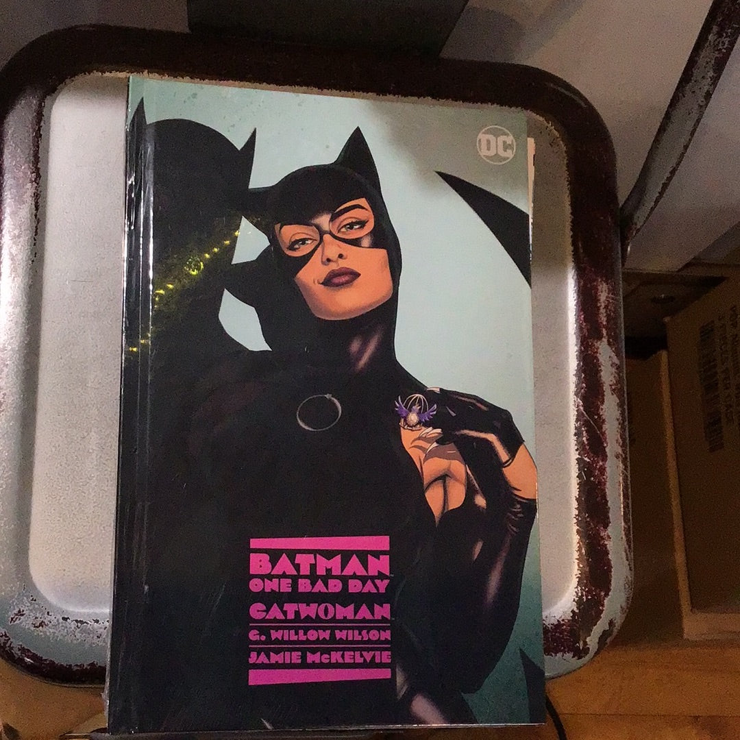 DC Comics- Catwoman: One Bad Day - Graphic Novel