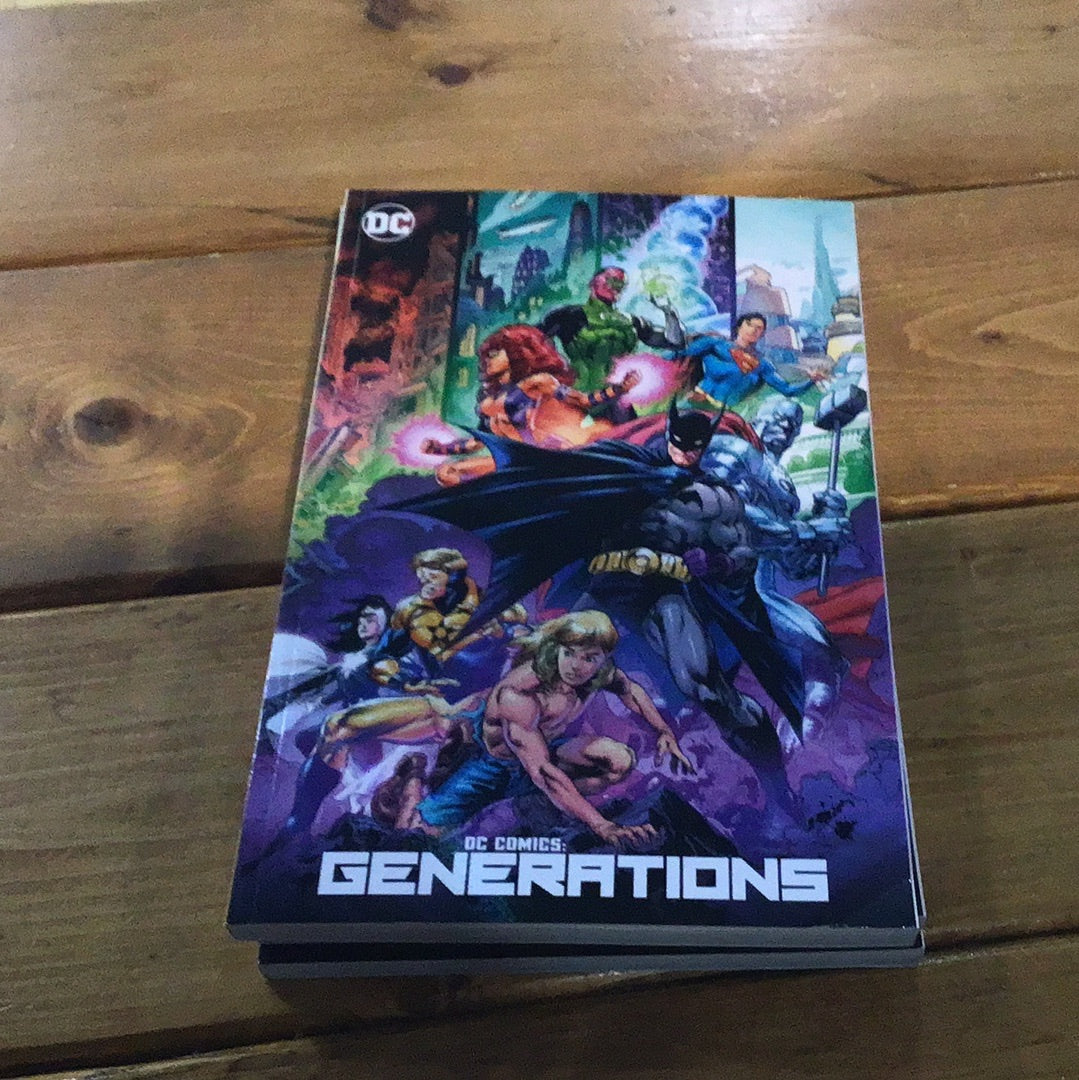 DC Comics: Generations - GRAPHIC NOVEL