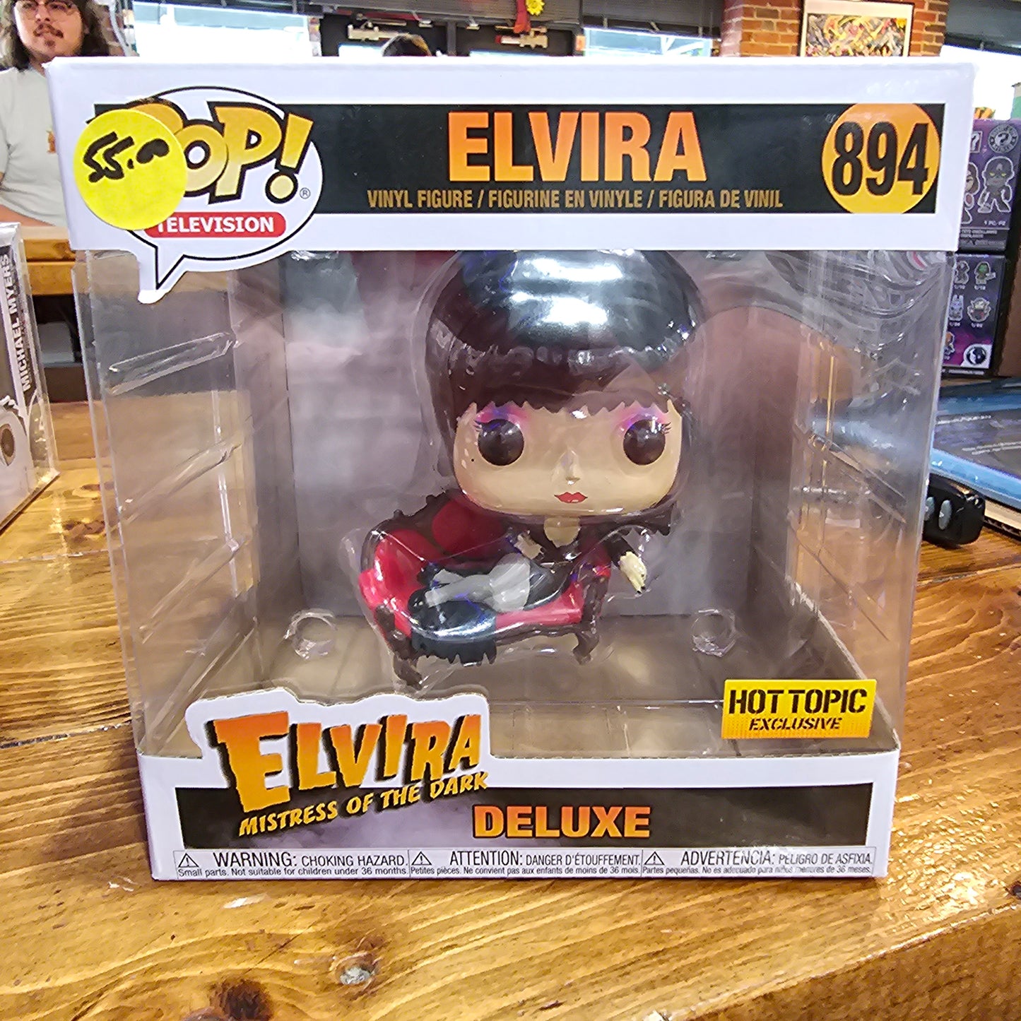 Icons - Elvira on Sofa #894 - Exclusive Funko Pop Figure