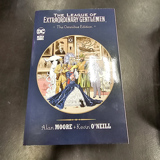 League of Extraordinary Gentlemen:  Omnibus Edition