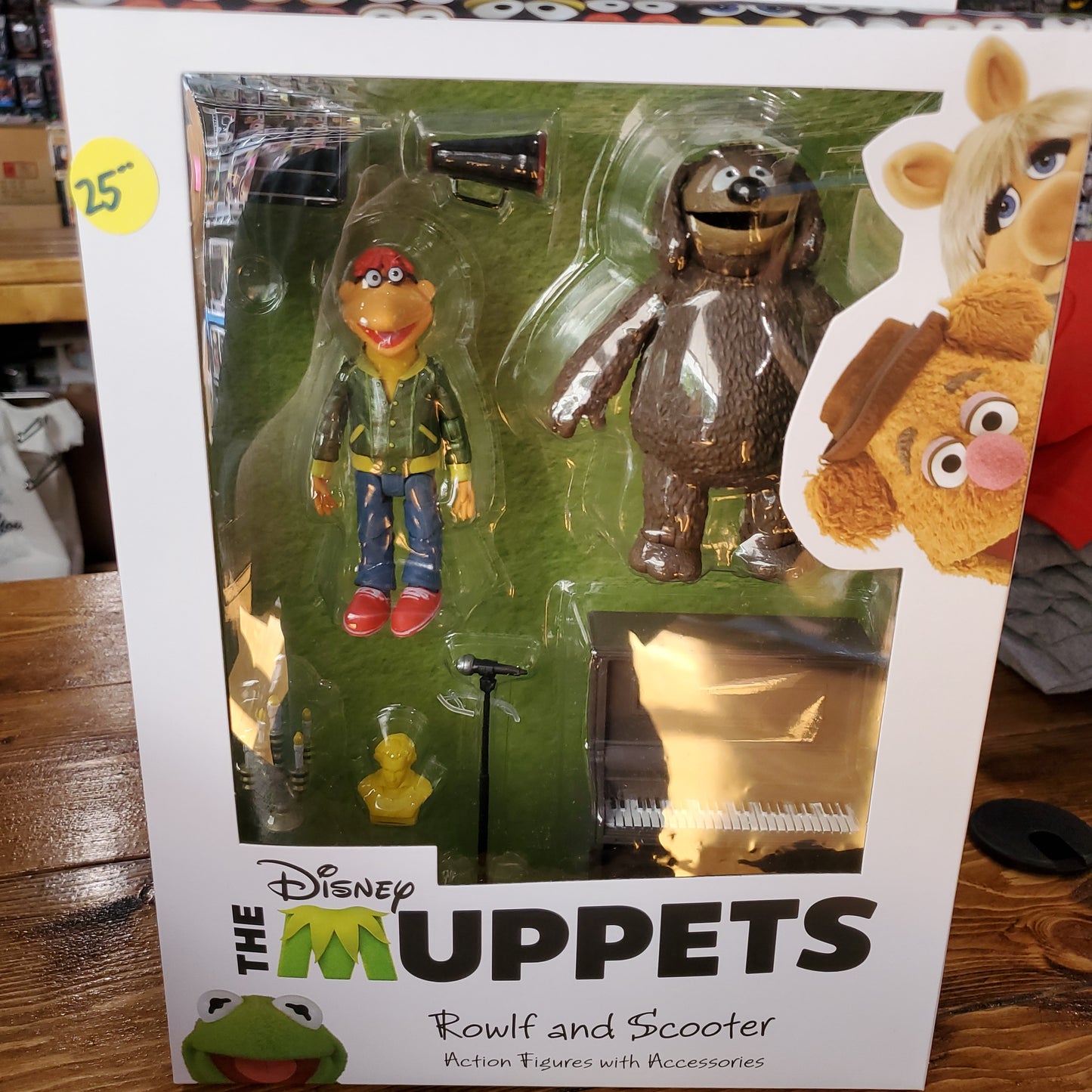 The Muppets Rowlf and Scooter figures