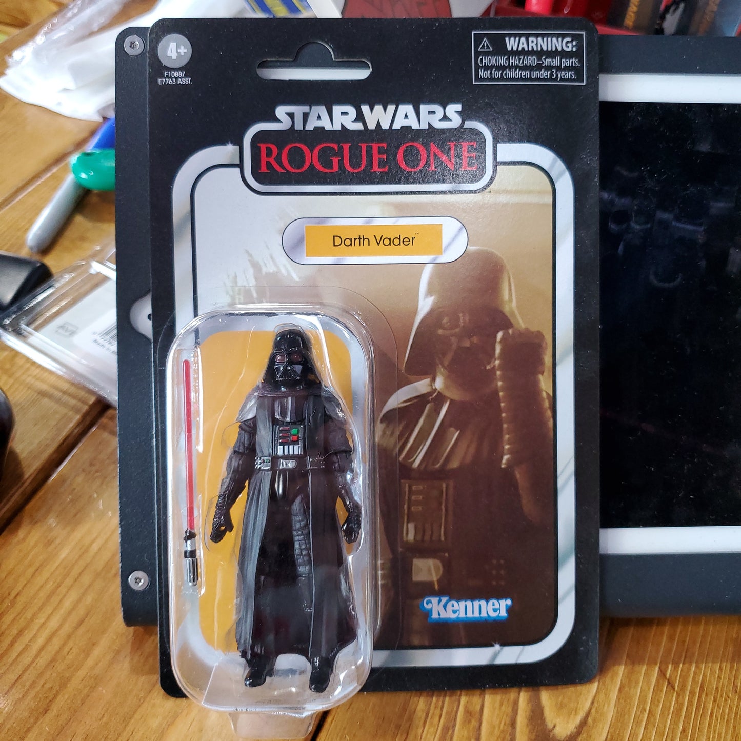 Star Wars: Rogue One - Darth Vader - Hasbro Action Figure