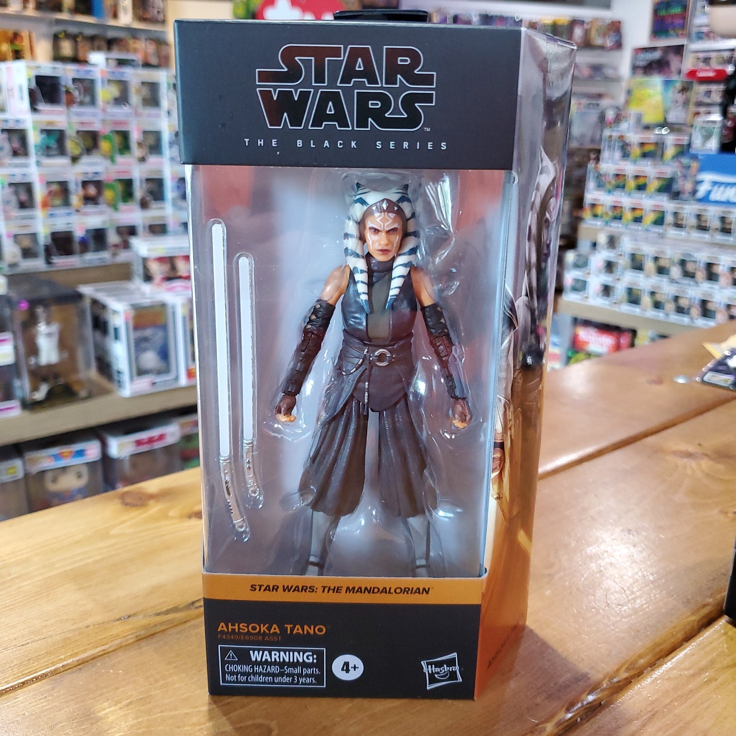 Star Wars: Mandalorian - Ahsoka Tano - Black Series Action Figure
