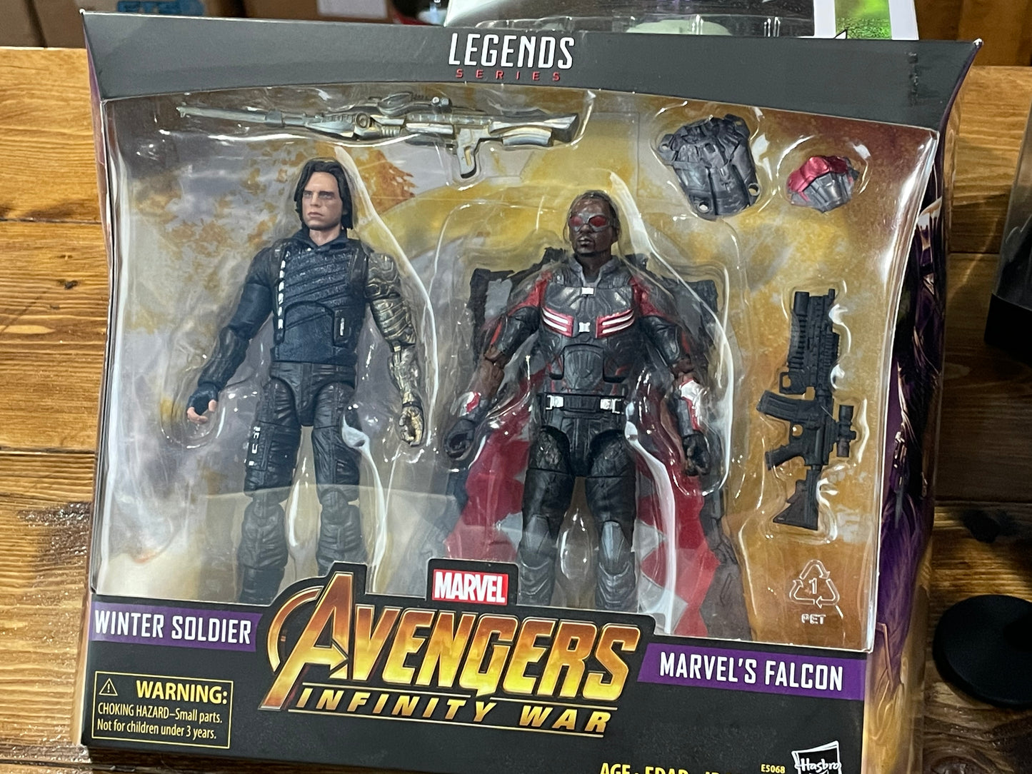 Falcon and Winter Soldier 2 pack Marvel Legends Hasbro