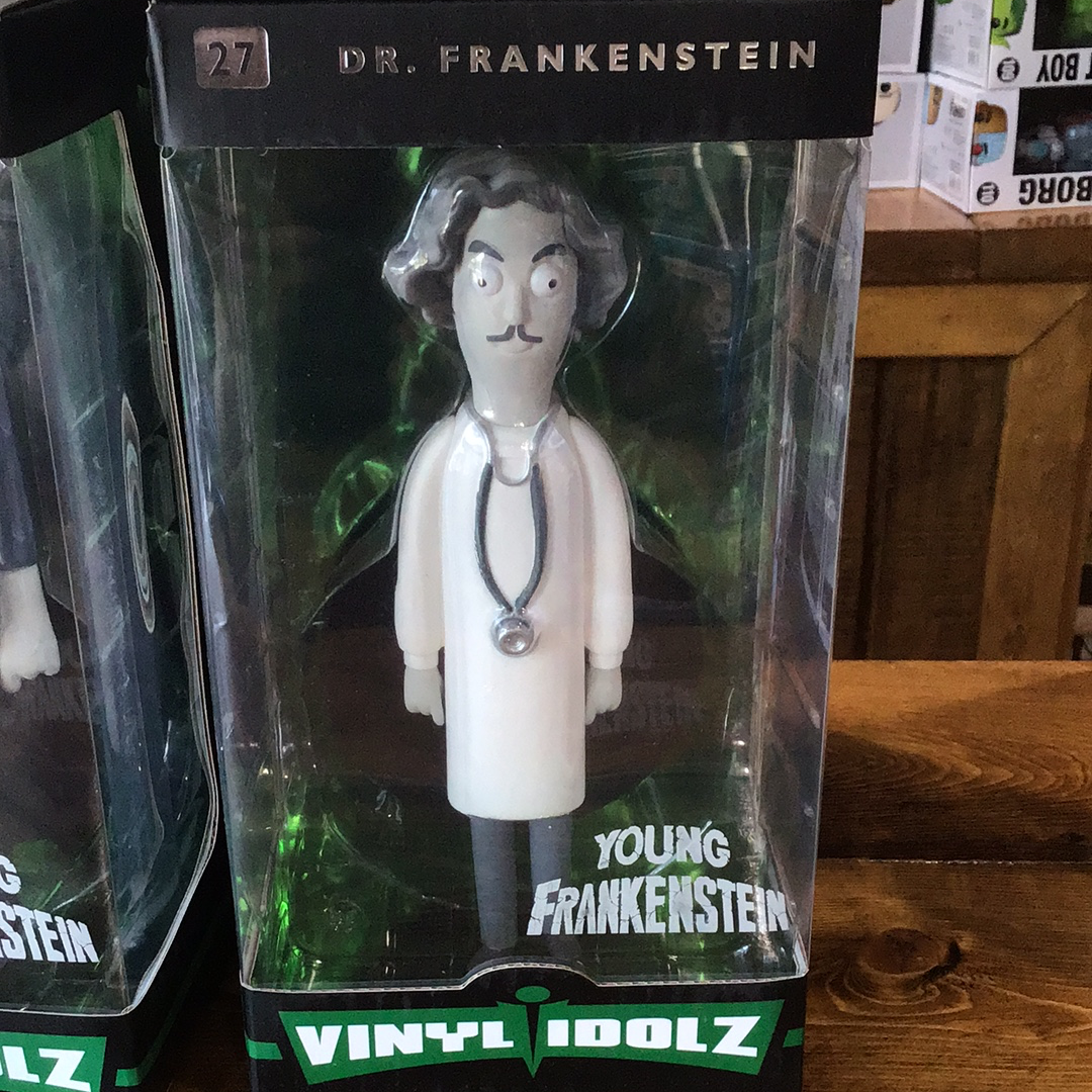Dr Frankenstein Young vinyl idolz figure