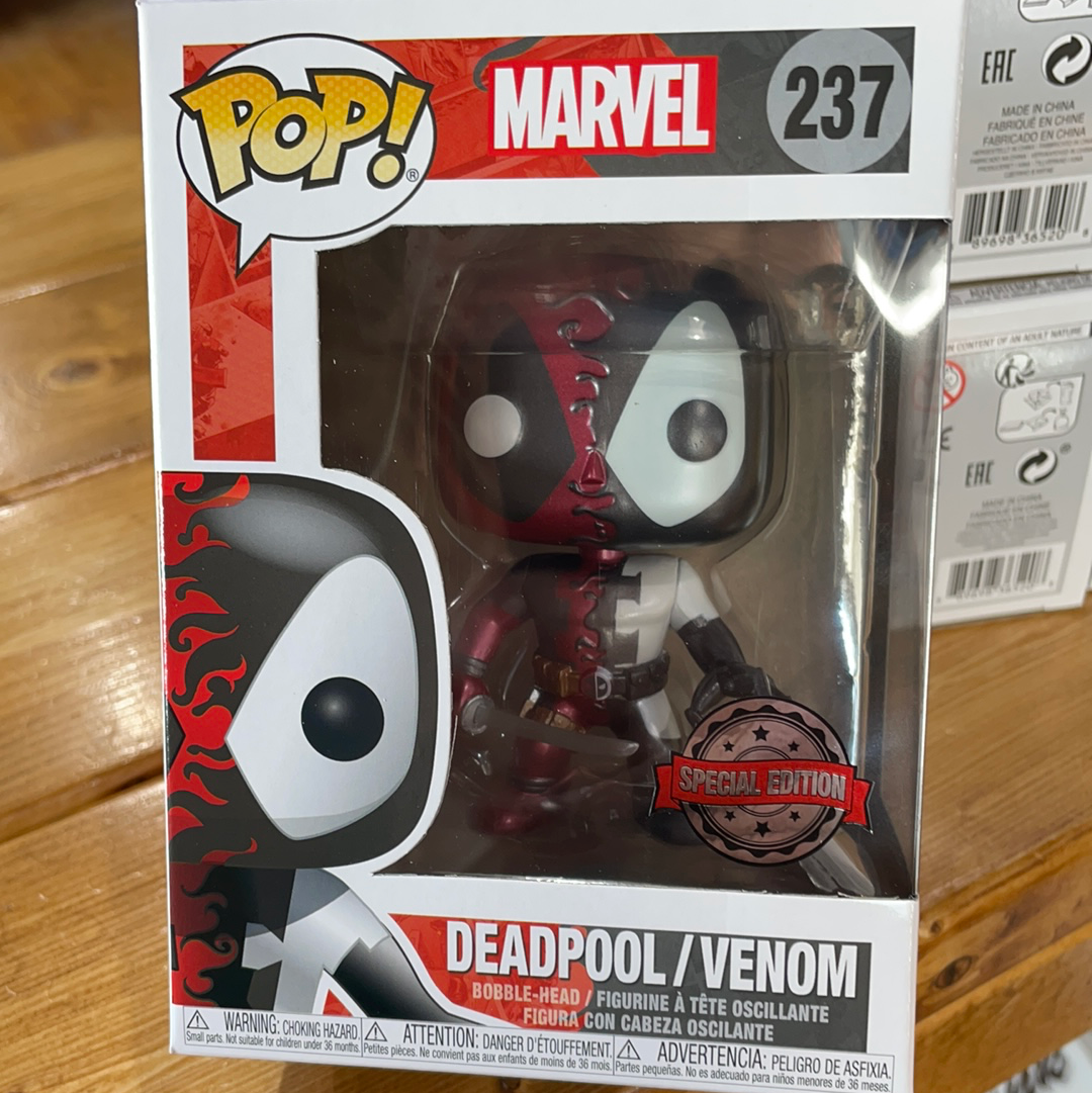 Marvel - Deadpool/Venom #237 - Exclusive Funko Pop! Vinyl Figure