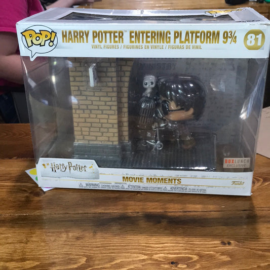 Harry Potter Entering Platform 9 3/4 Exclusive Funko Pop! Vinyl figure