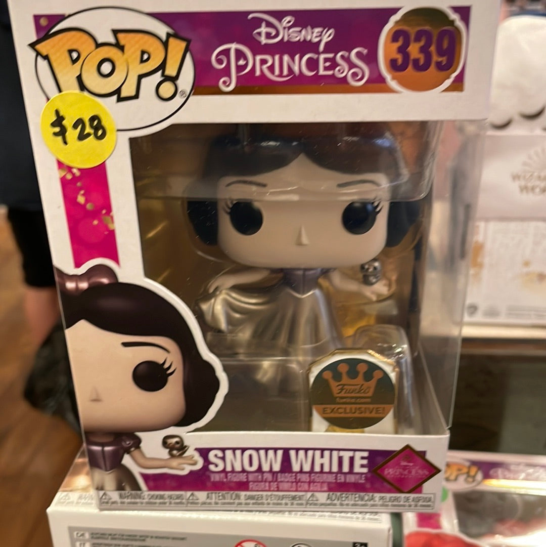 Disney Ultimate Princess Snow White exclusive Funko Pop! Vinyl figure