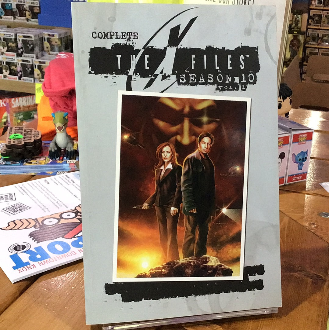 The X-Files: Complete Season 10 Vol. 1 Graphic Novel