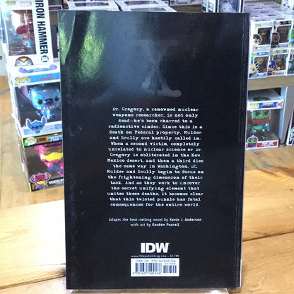 The X-files Classics: Ground Zero - Graphic Novel