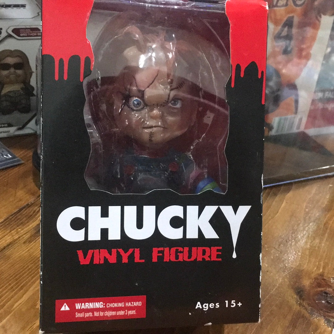 Chucky vinyl figure Mezco universal