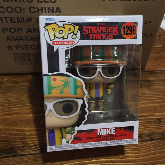 Stranger Things Season 4 - Mike Wheeler in California #1298 - Funko Pop! Vinyl Figure (Television)
