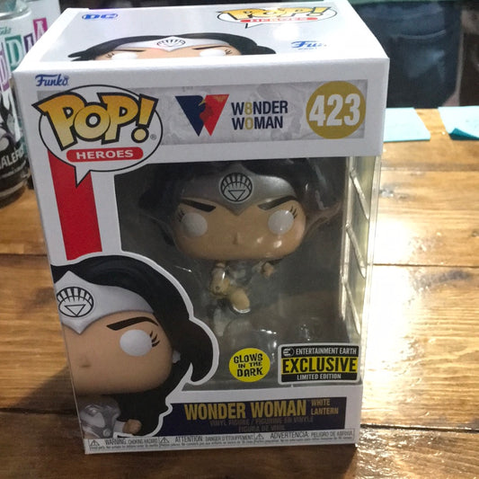 Wonder Woman 80th Anniversary White Lantern GITD exclusive Funko Pop! Vinyl figure dc comics