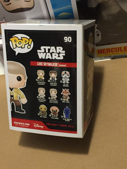 Funko Pop ! Star Wars Luke Skywalker Hood Star Wars Galactic Convention 2017 Figurine exclusive #126 de la Collection - FR Funko Pop ! Star Wars Luke Skywalker Hood Star Wars Galactic Convention 2017 Figurine exclusive #126 de la Collection - FR