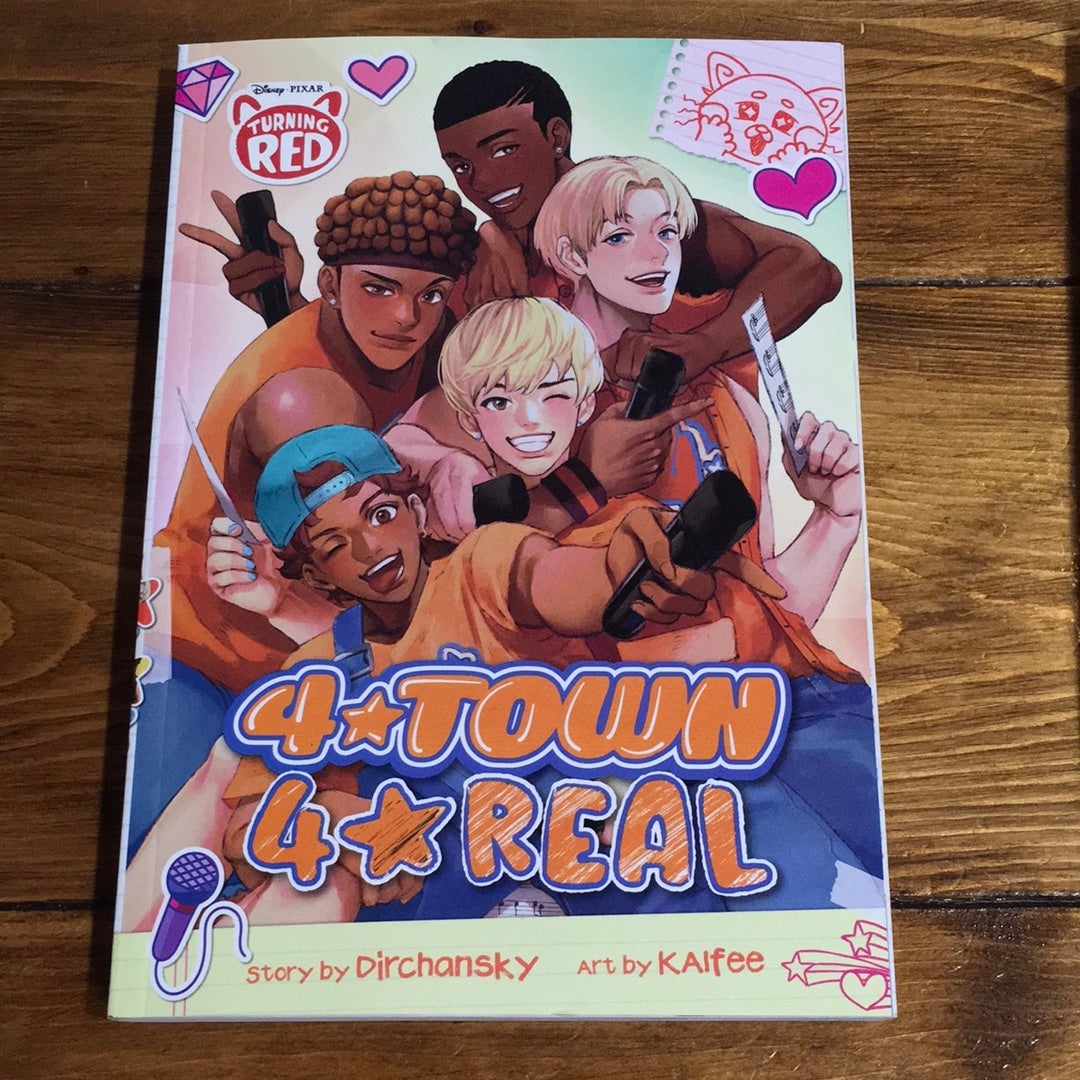 Disney Turning Red - 4 Town 4 Real Graphic Novel