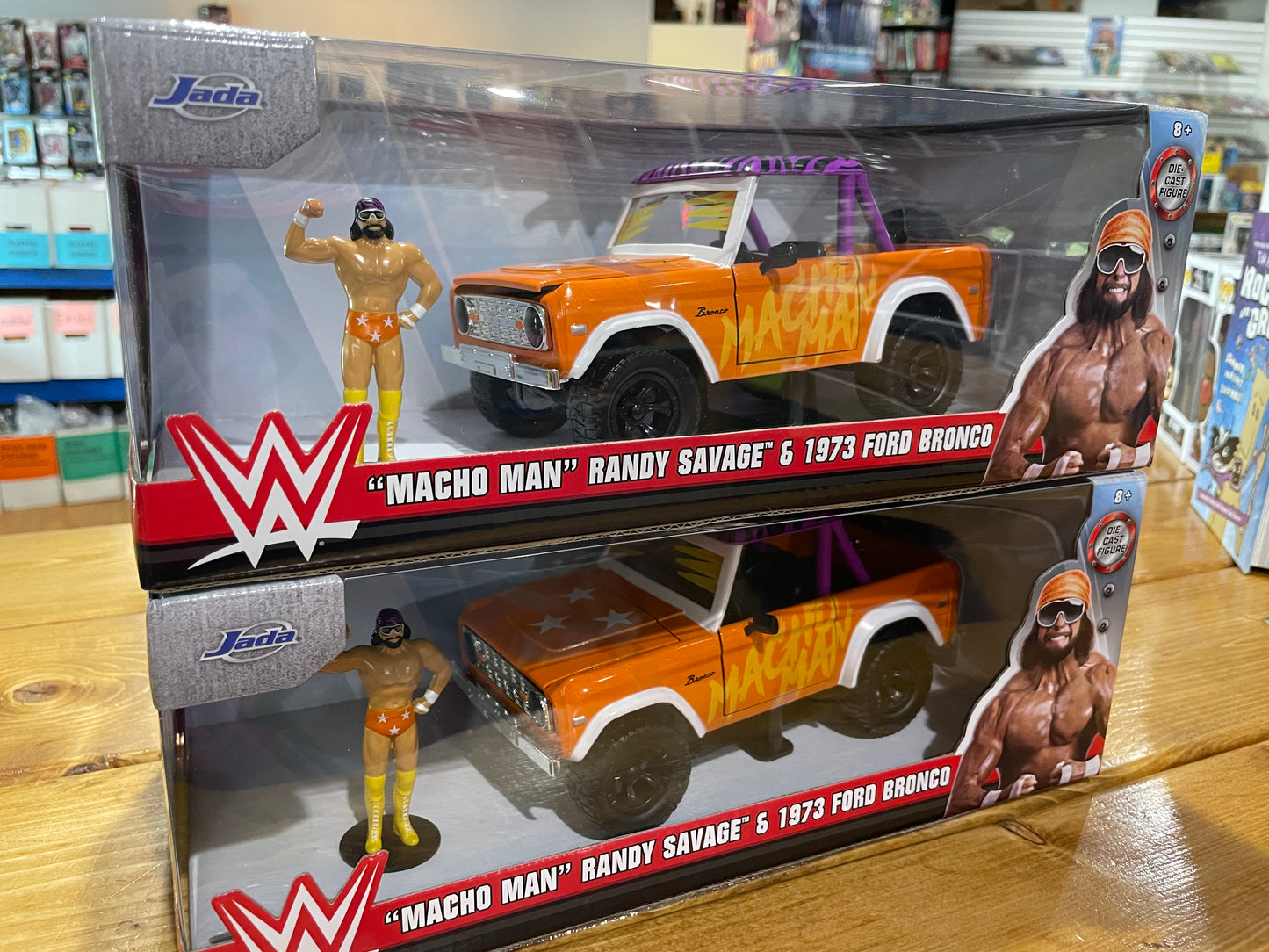 WWE Macho Man Randy Savage & 1973 Ford Bronco Die Cast figure Jada toys