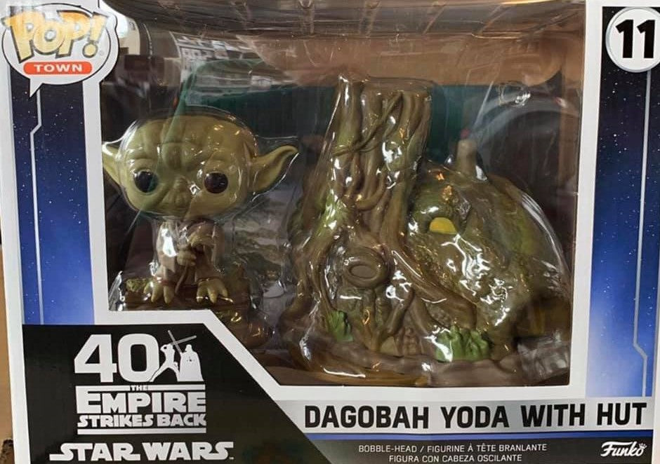 Star Wars: Dagobah Yoda with Hut #11 - Funko Pop! Town Vinyl Figure